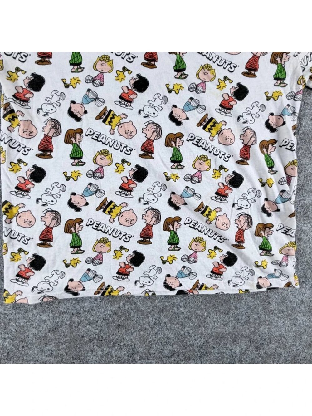 Peanuts Worldwide 2020 T-Shirt Kids M 7-9 White All Over Print Peanuts Character - Picture 8 of 16